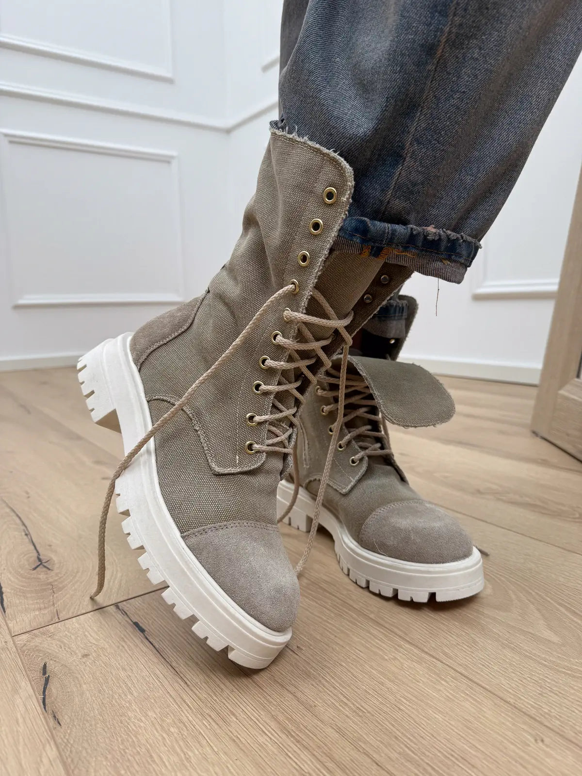 Anfibio stringato sabbia in canvas - Divine Follie