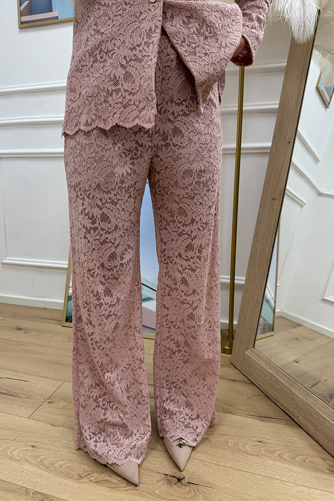 Pantaloni in pizzo rosa con culotte - HaveOne