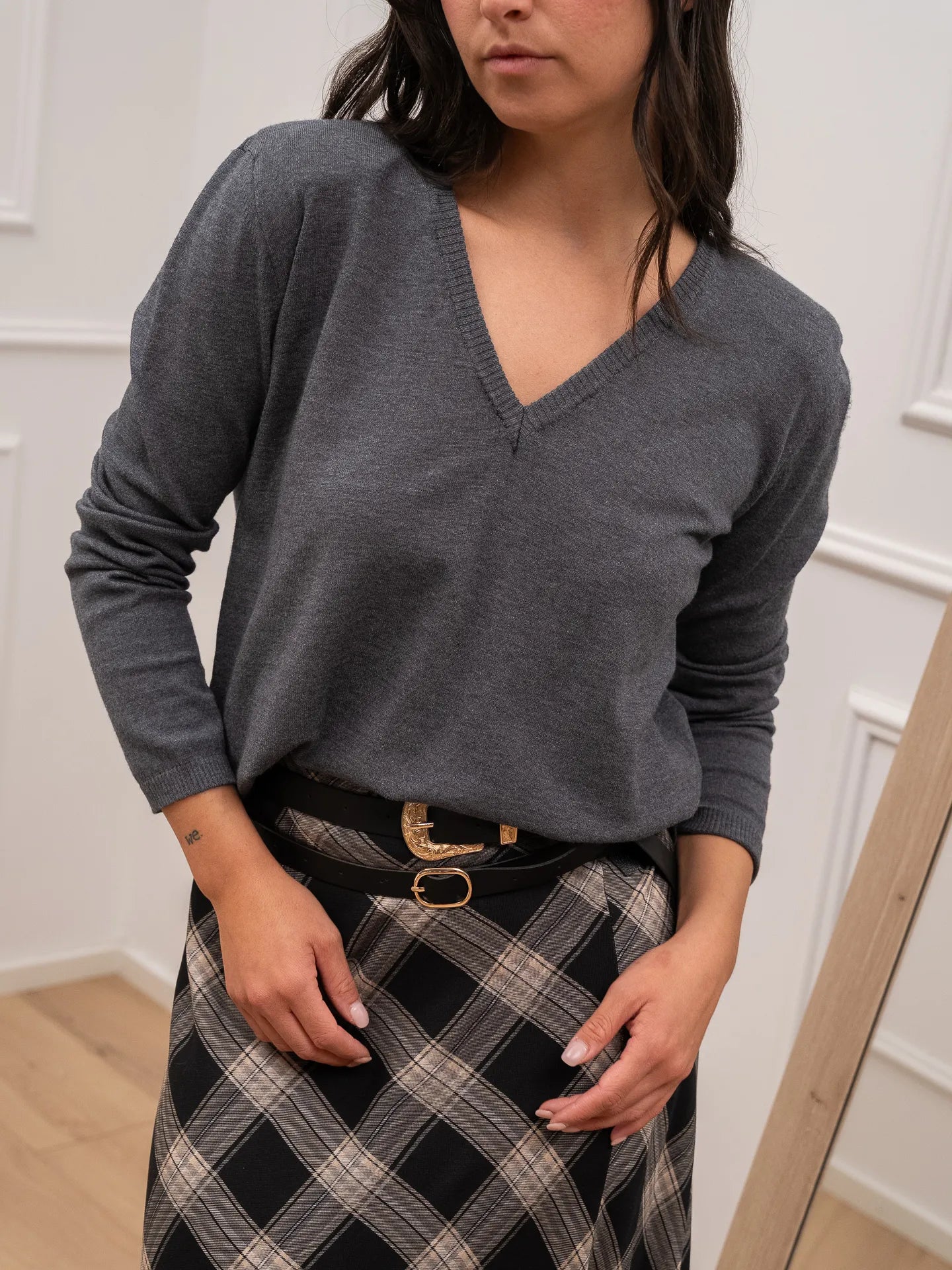 Maglia scollo a v grigia spalla imbottita - Vicolo