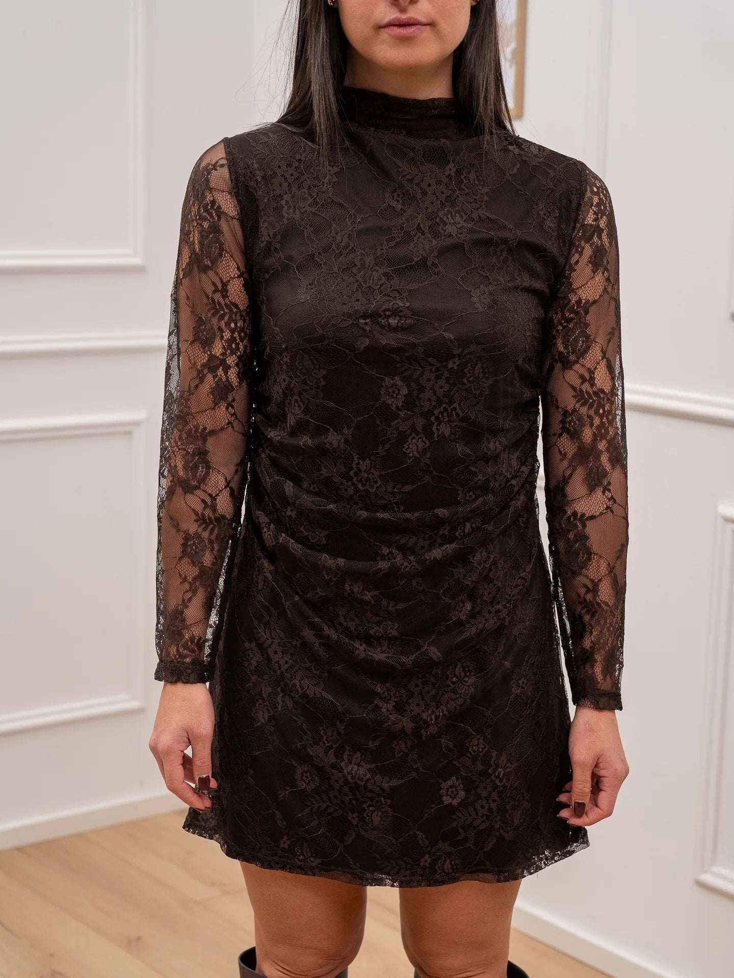 Vestito mini in pizzo moro - HaveOne