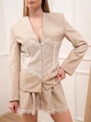 Giacca sabbia con bottoncini e dettaglio in pizzo - Vicolo