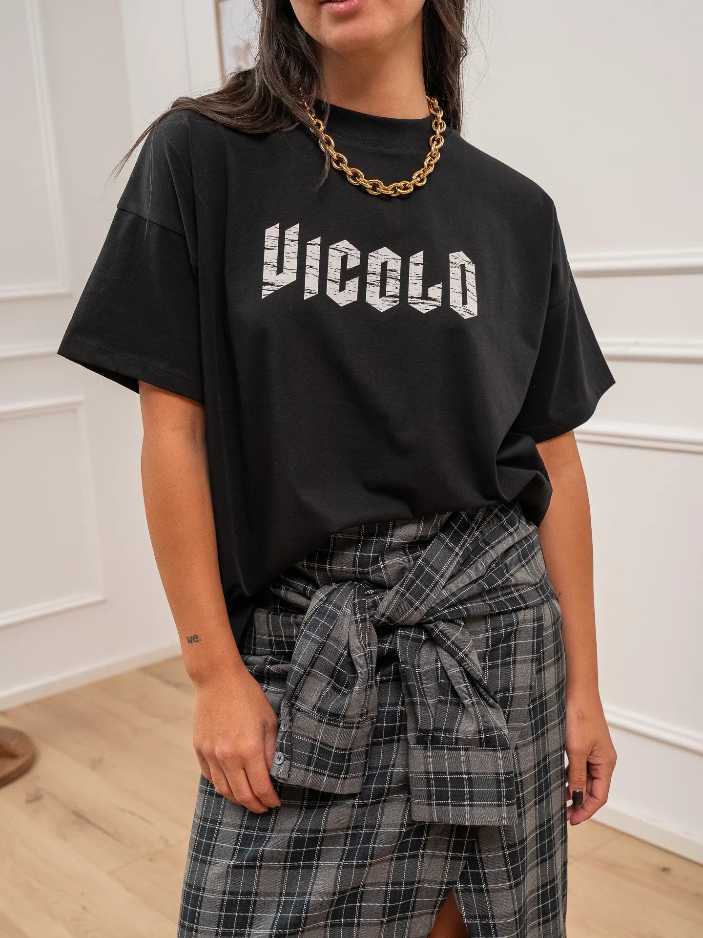 T shirt nera logo invecchiato - Vicolo