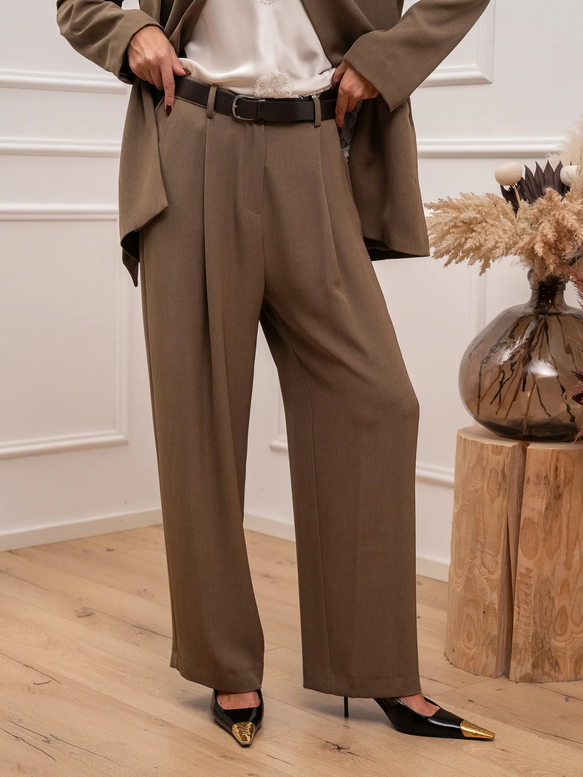 Pantaloni Camille carrot fit - HaveOne