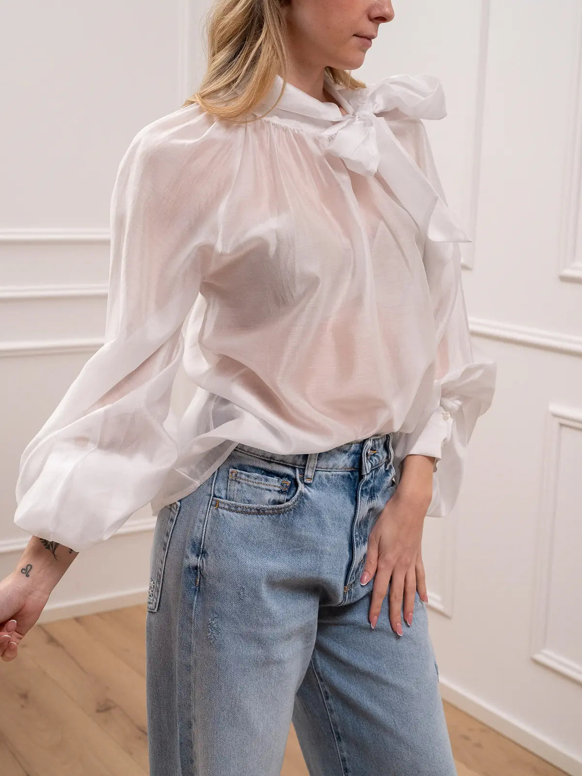 Camicia bianca in lyocell con fiocco - Vicolo