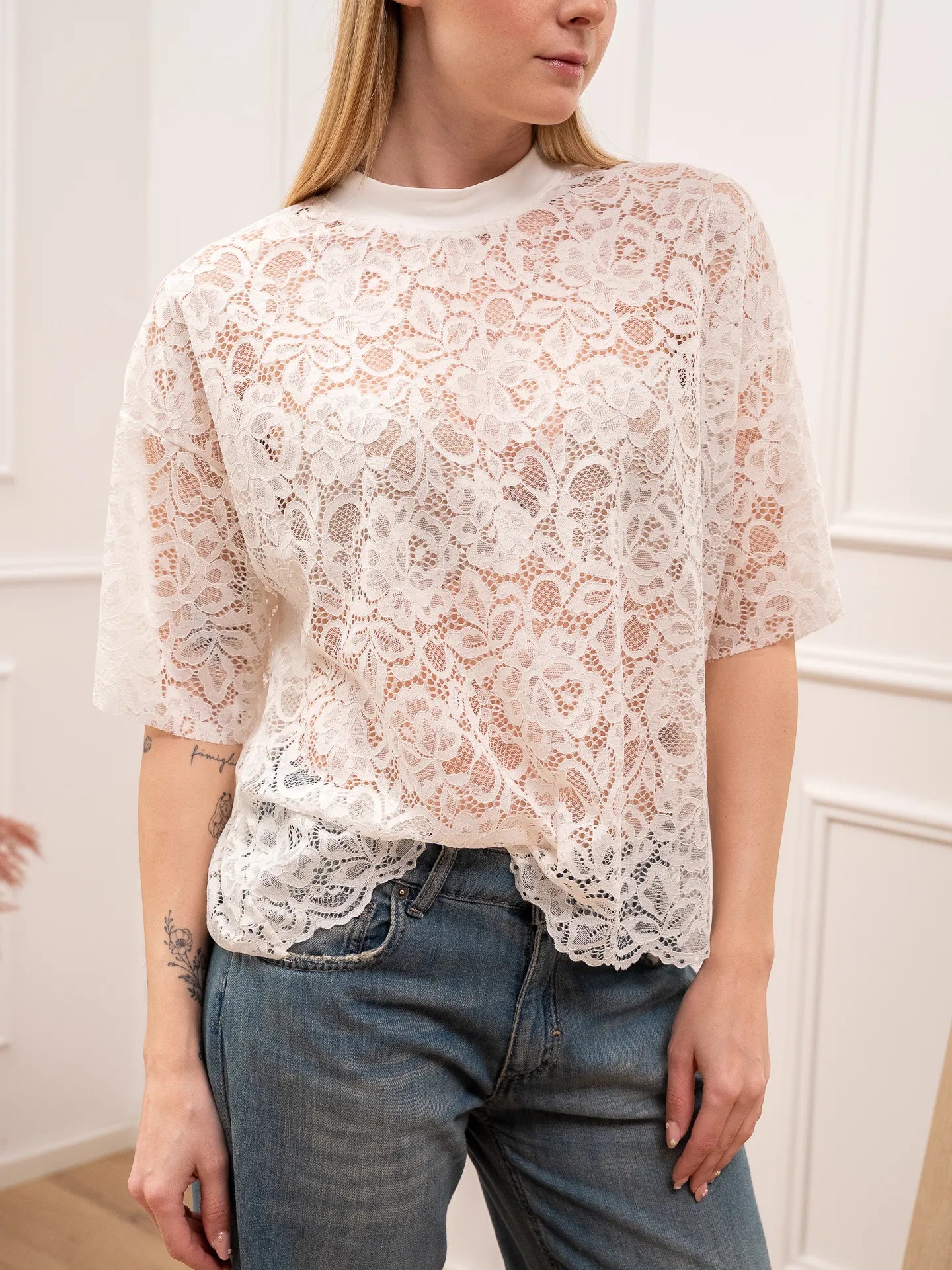 T shirt in pizzo bianca a mezza manica - HaveOne