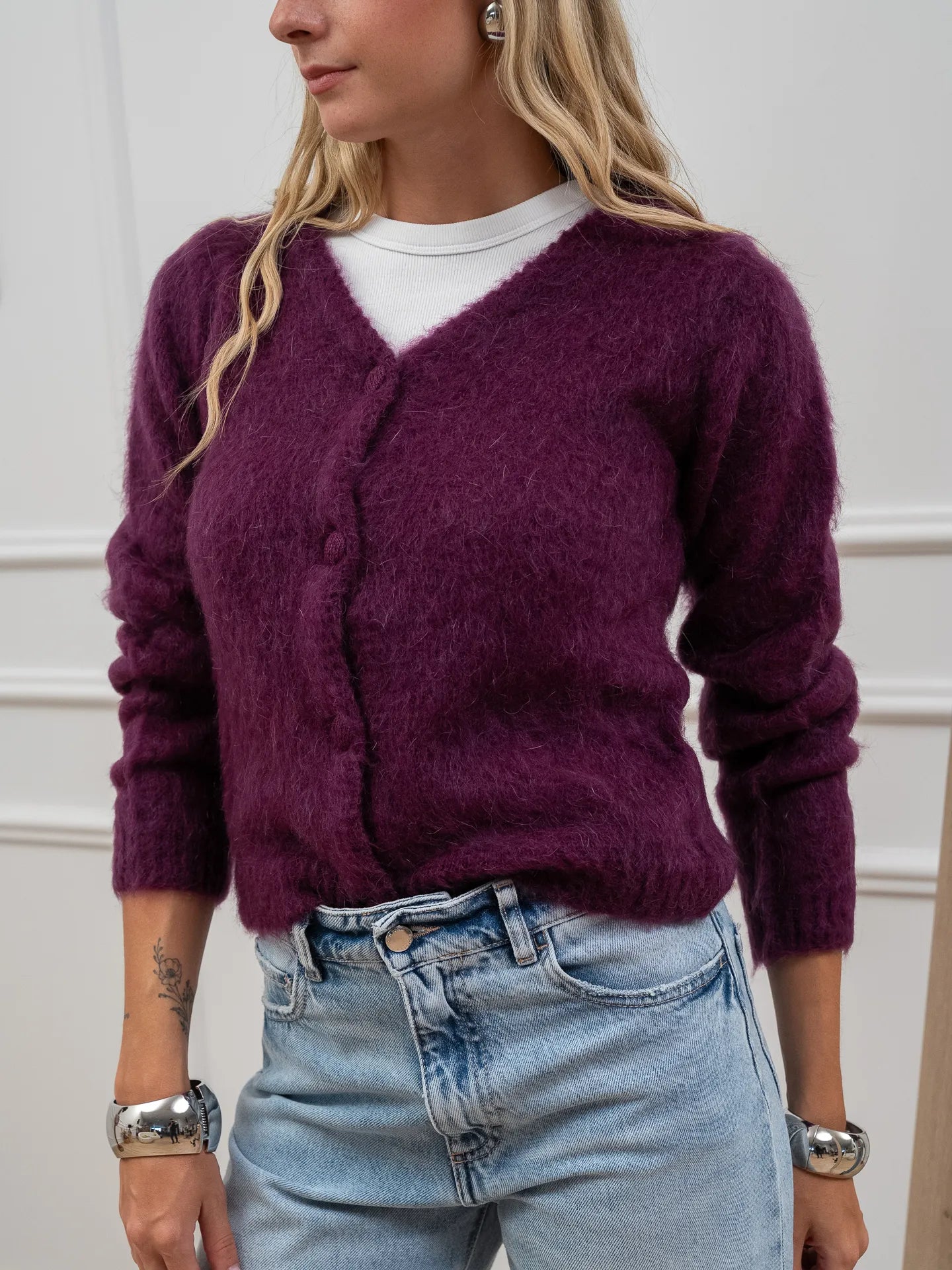 Cardigan porpora con scollo a v e bottoni - Kontatto