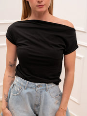 Maglia scollo a barca nera - HaveOne