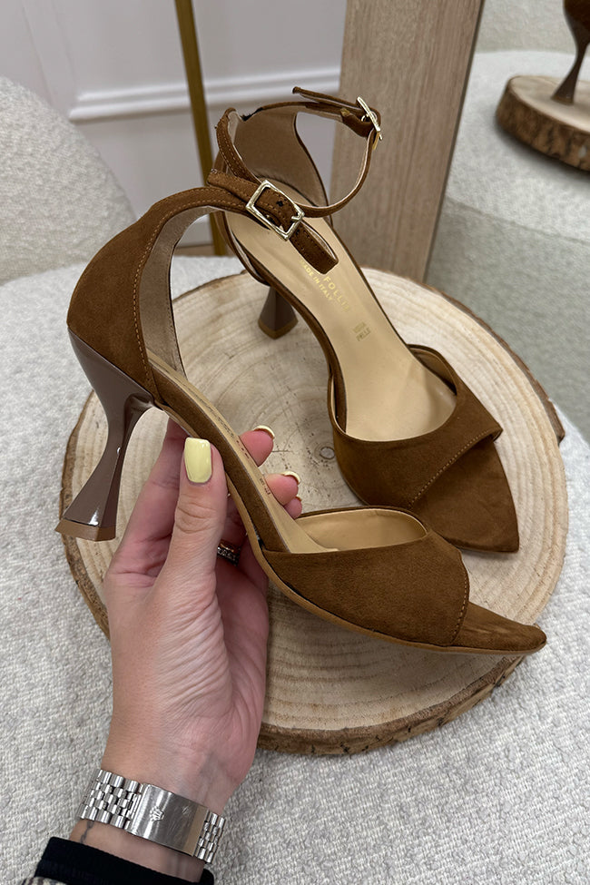 Sandali Selene scamosciata cuoio - Divine Follie