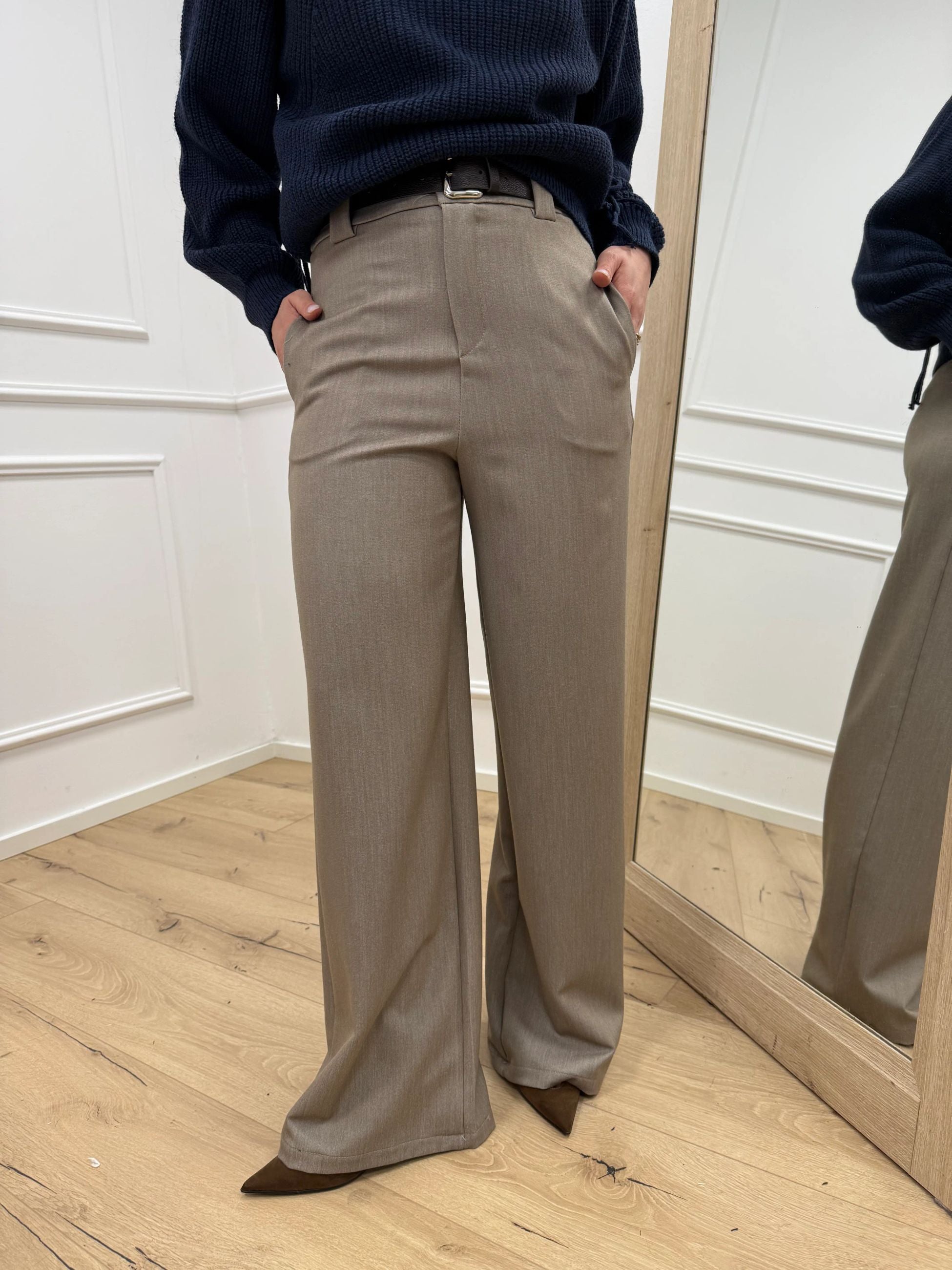 Pantaloni basic a palazzo beige con cintura - HaveOne