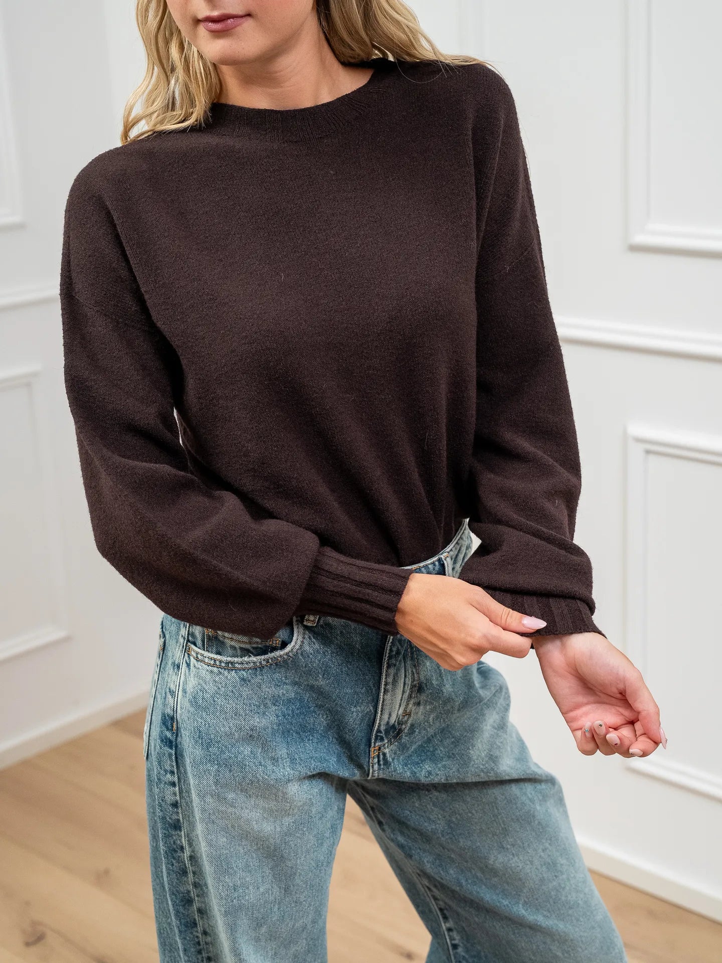 Maglione basic girocollo mogano in viscosa - Kontatto
