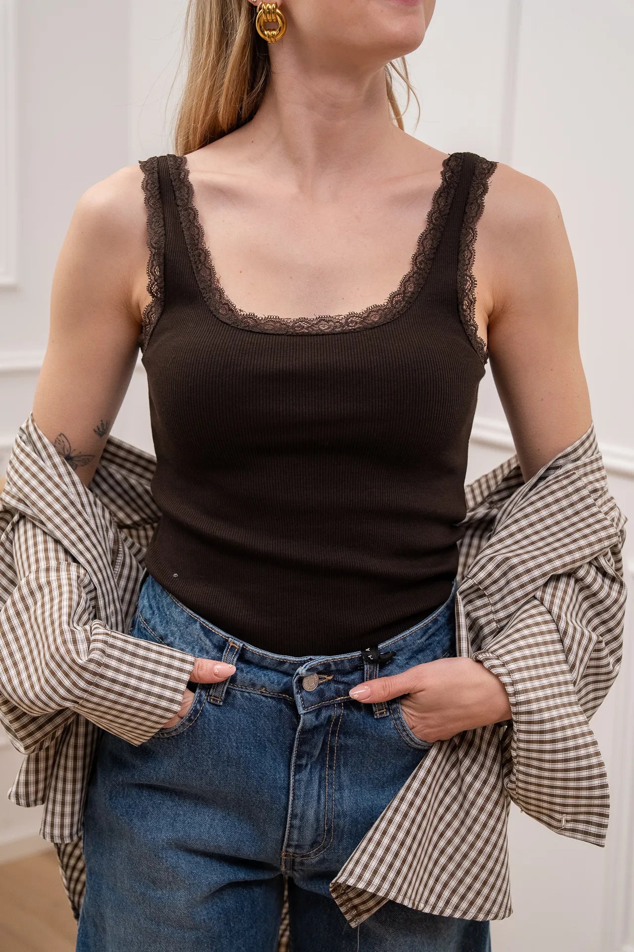 Canotta a costine moro con bordi in pizzo - HaveOne