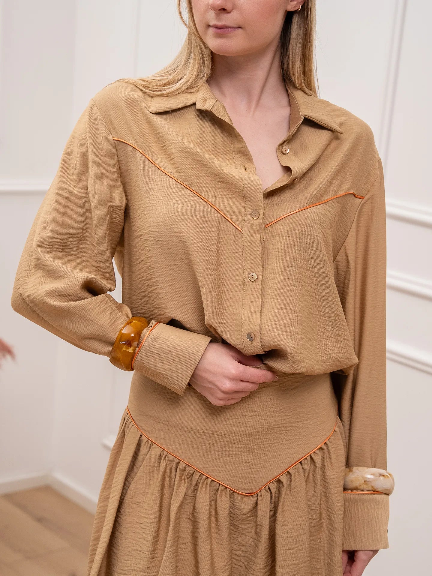 Camicia Shell beige con piping arancio - HaveOne