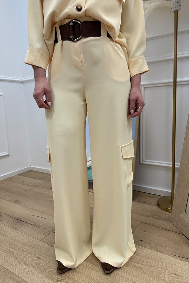 Pantaloni crema con tasche laterali e cintura - HaveOne