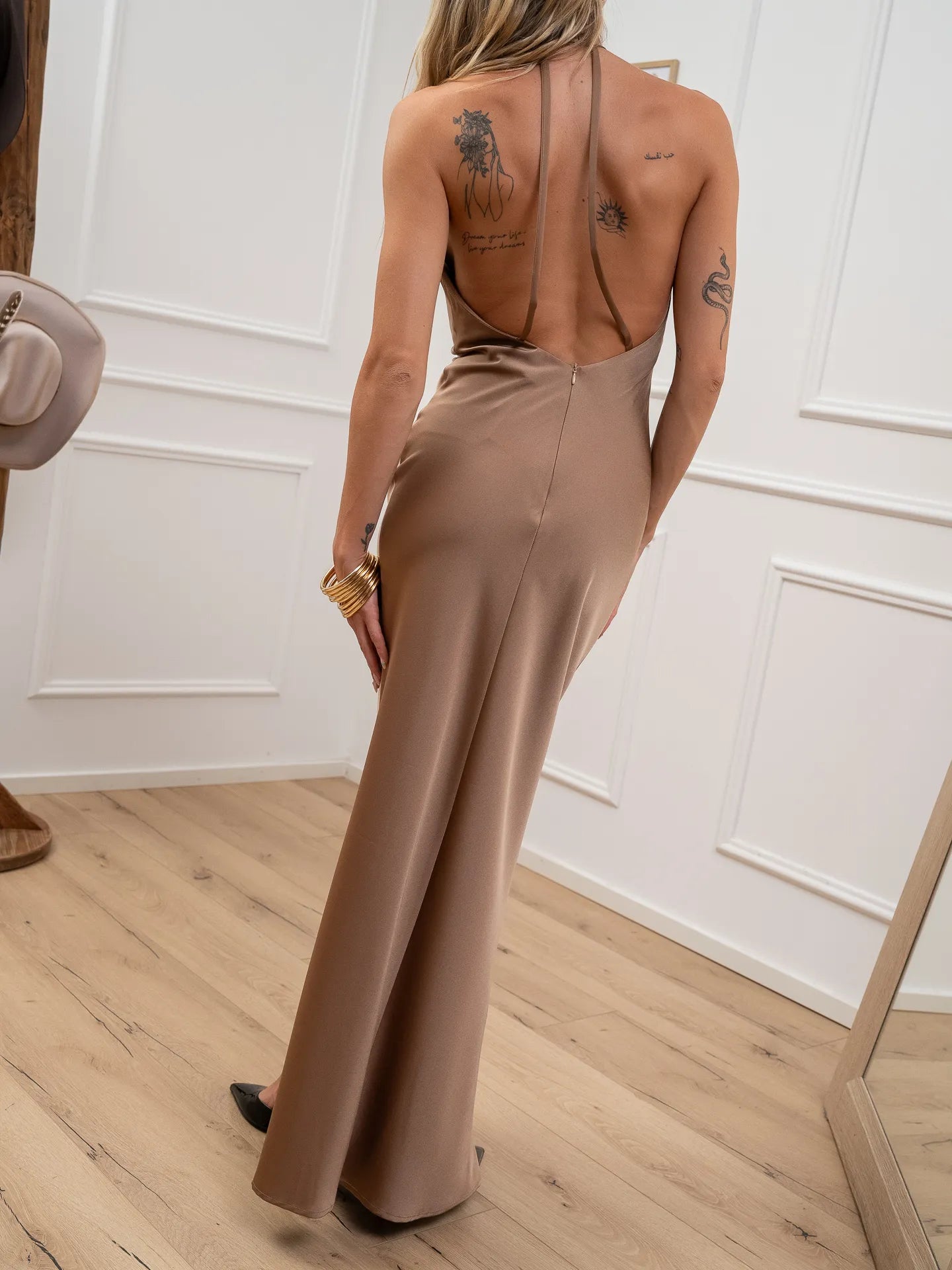 Vestito New Keira light coffee scollo halter - Silence Limited