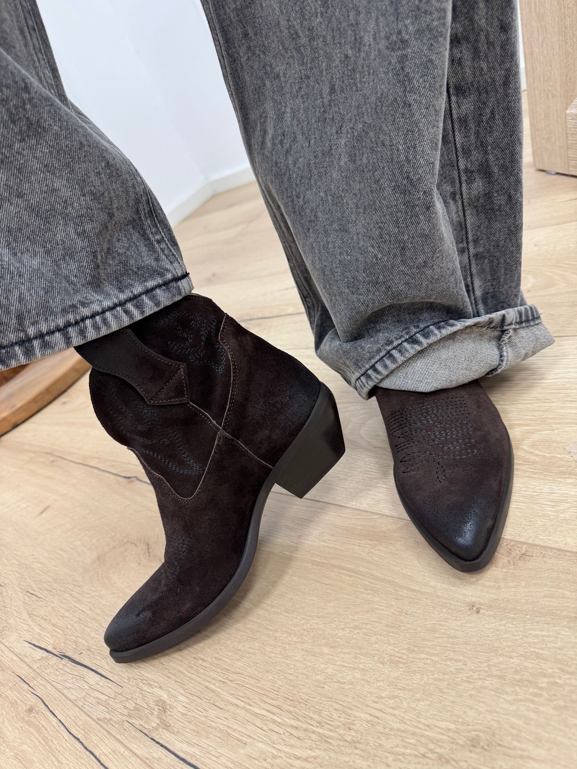 Texano basso moro con ricami - Divine Follie