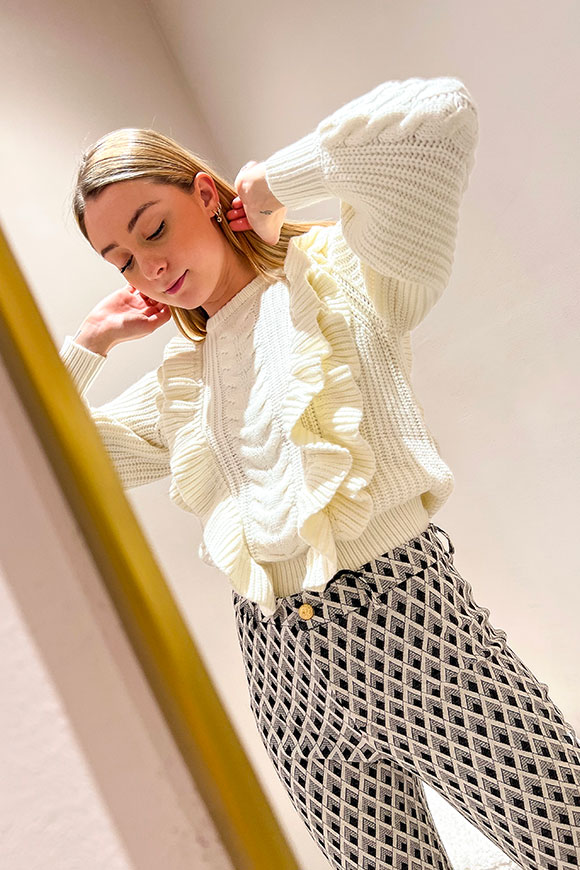 Vicolo - Cream sweater with braids and rouches