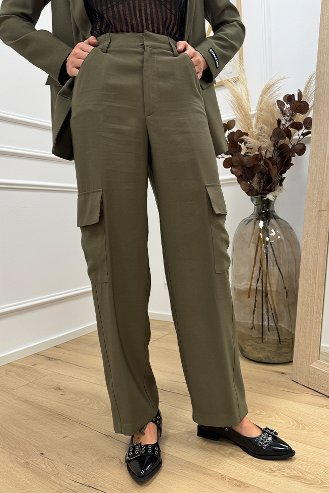 So Allure - Pantaloni cargo verdi militari in tencel