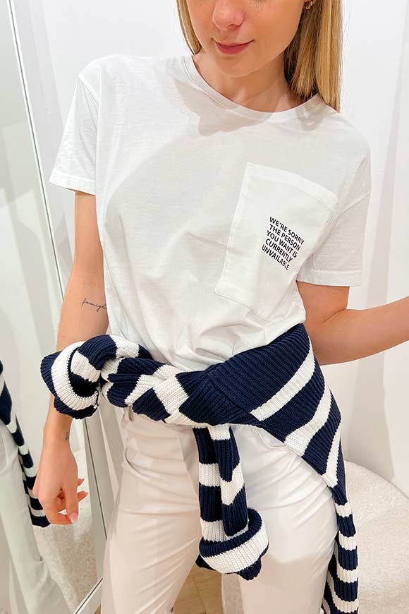 Vicolo - White t shirt with pocket and "we're sorry"