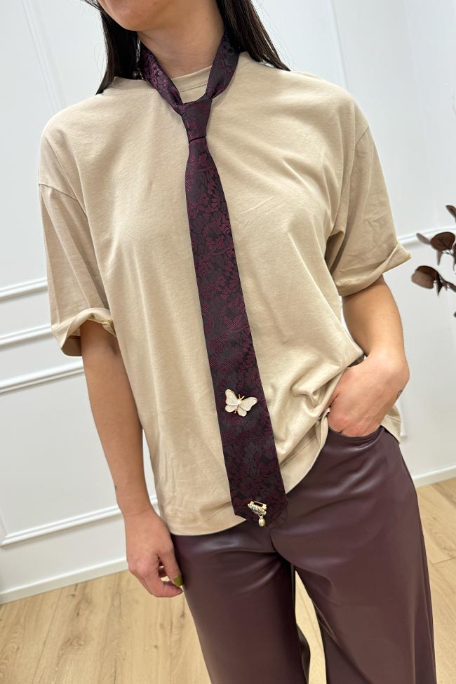 Dixie - T shirt beige con cravatta floreale vino