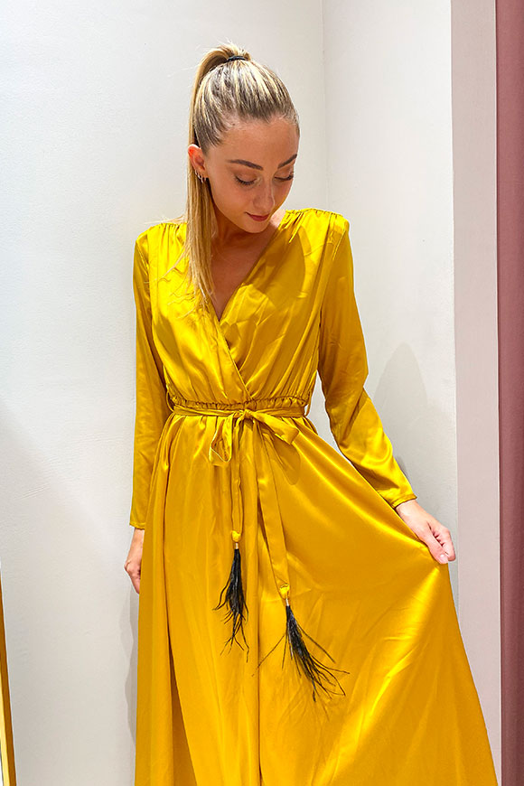 Vicolo - Long mustard dress in satin with slit