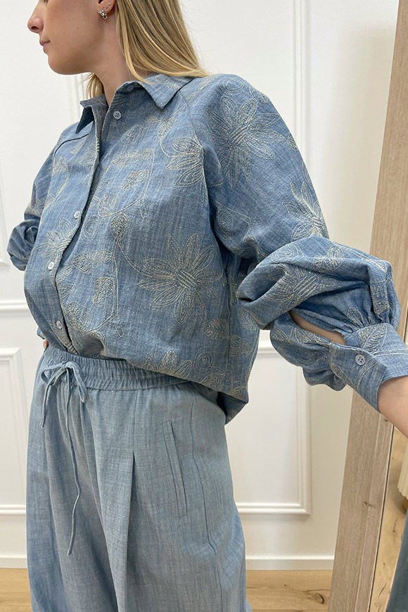 Vicolo - Camicia in chambray con ricami sabbia