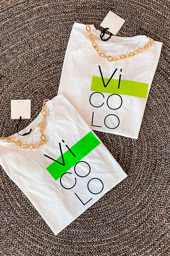 Vicolo - T shirt bianca banda lime catena oro