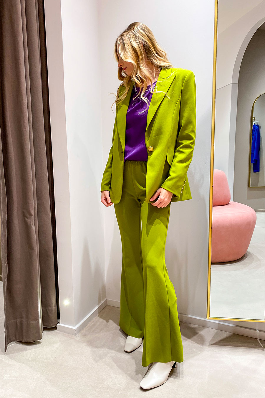 Vicolo - Pistachio crèpe jacket with golden button