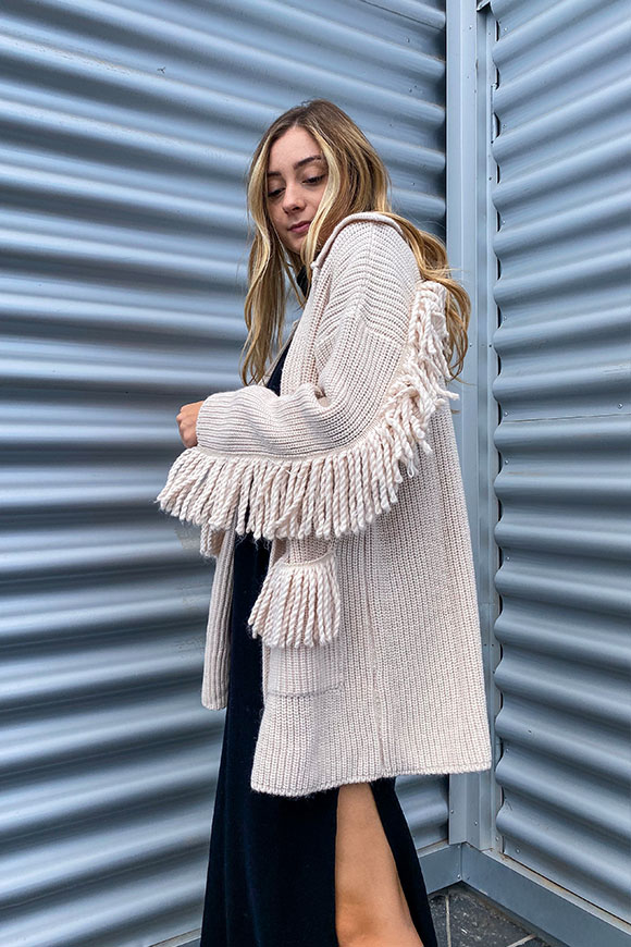 Vicolo - Ribbed vanilla cardigan with fringes and buttons