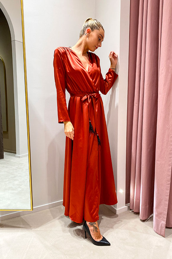 Vicolo - Long rust satin dress with slit