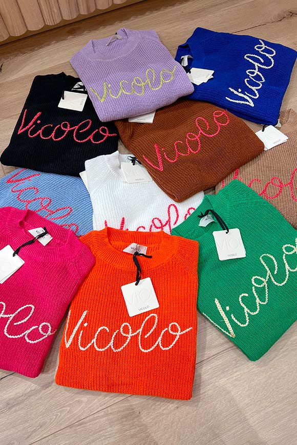 Vicolo - Maglia cammello con logo "Vicolo" fragola