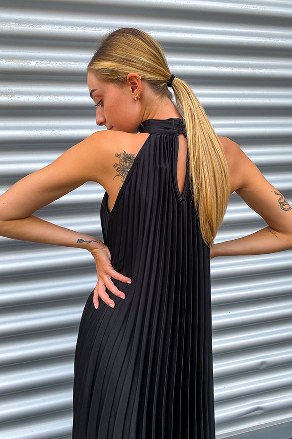 Tensione In - Long black pleated dress