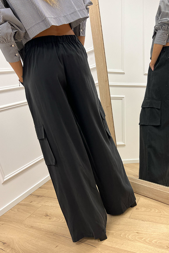 Haveone - Pantaloni cargo neri con pinces in viscosa