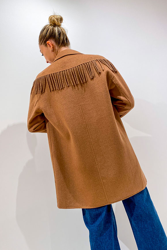 Vicolo - Double-breasted camel coat with fringes