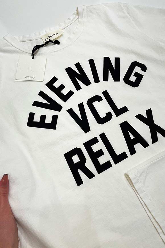 Vicolo - T shirt bianca stampa "VCL RELAX"