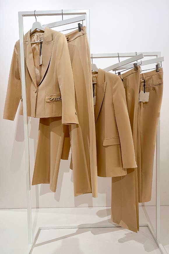 Vicolo - Nude tailored trousers flared at the bottom