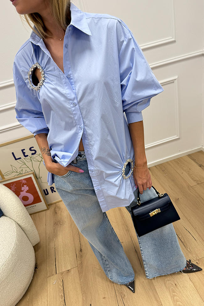 Glamorous - Camicia celeste con cut out gioiello