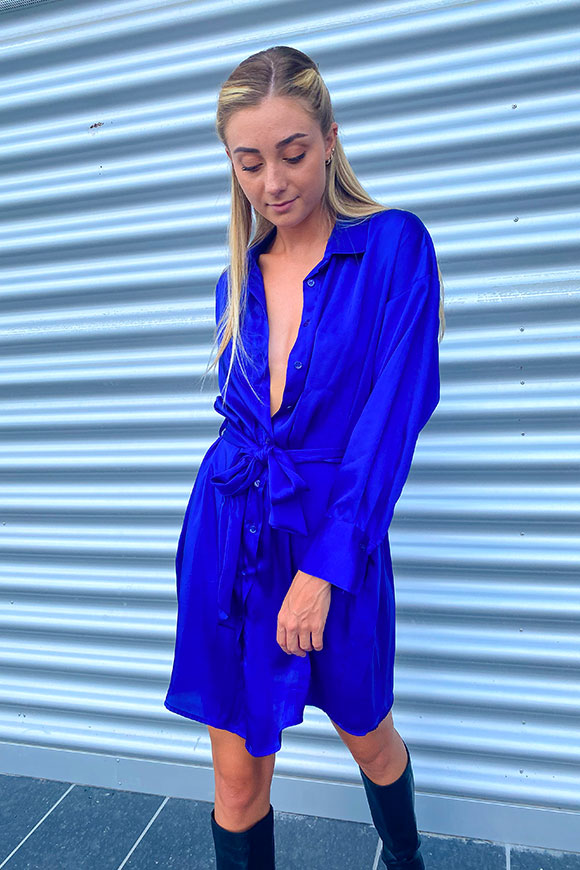 Vicolo - Blue satin shirt dress with sash