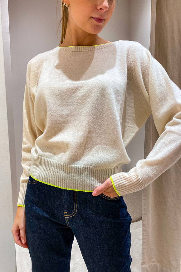 Vicolo - Butter crew neck sweater with yellow fluo details in cashmere