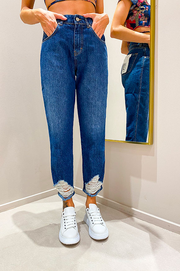 Vicolo - Jeans Sienna lavaggio scuro con strappi sul fondo