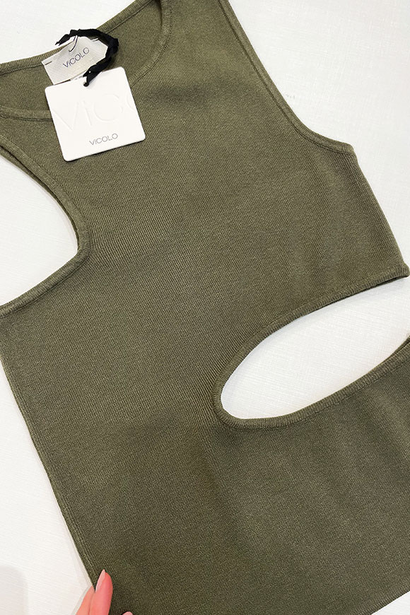 Vicolo - Top in maglia verde militare cut out