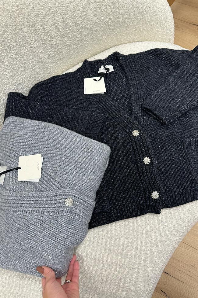 Vicolo - Cardigan grigio lamè doppia tasca con bottoni gioiello