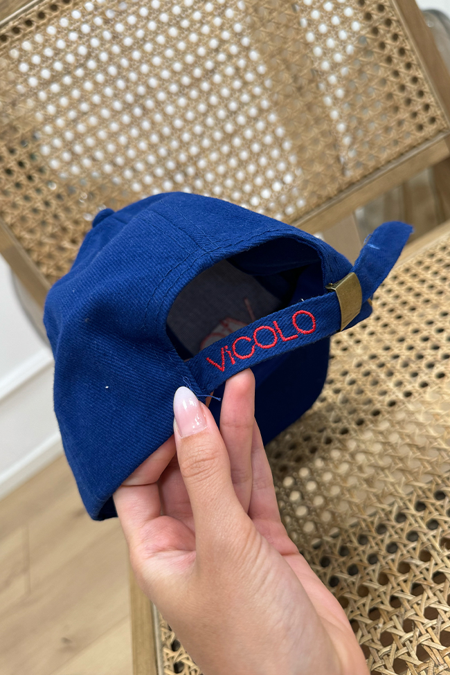 Vicolo - Cappello blu con ricamo logo rosso