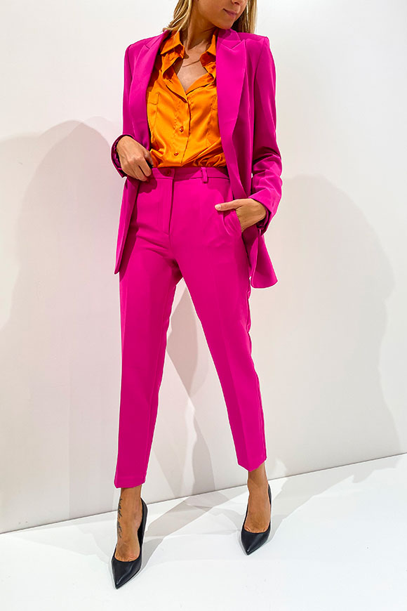 Vicolo - Magenta cigarette trousers in technical fabric