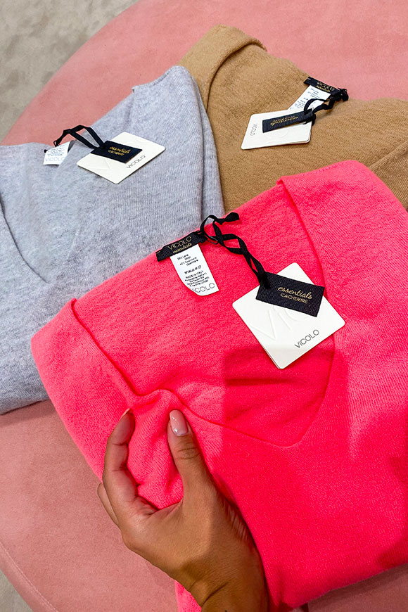 Vicolo - Coral V-neck sweater with wide sleeves in cashmere