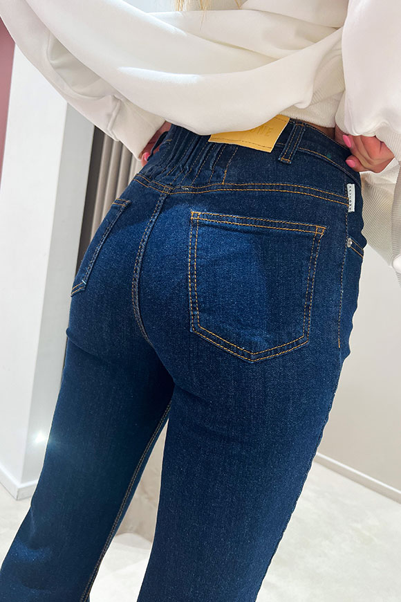 Haveone - Jeans blu a zampa con molla sul retro