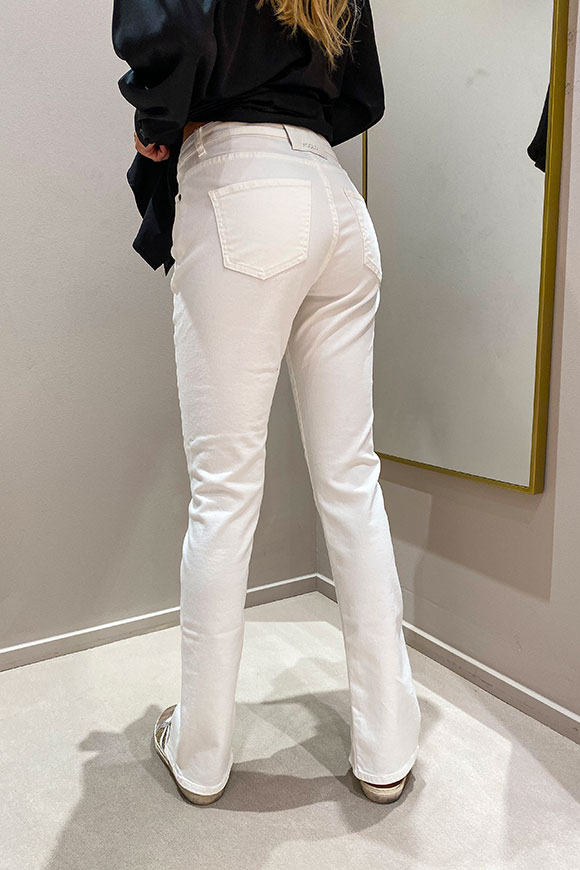 Vicolo - Jeans bianco Margot con spacchi sul fondo