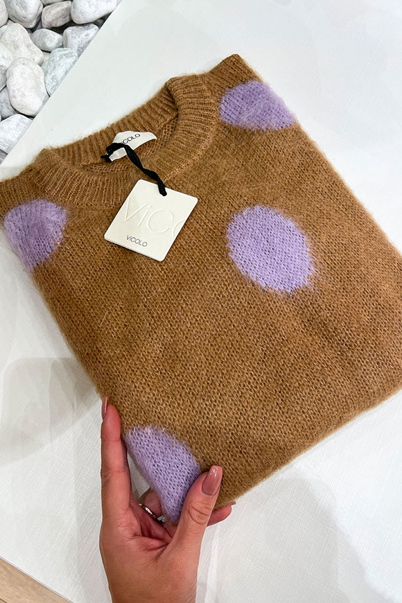 Vicolo - Camel sweater with lilac bubbles