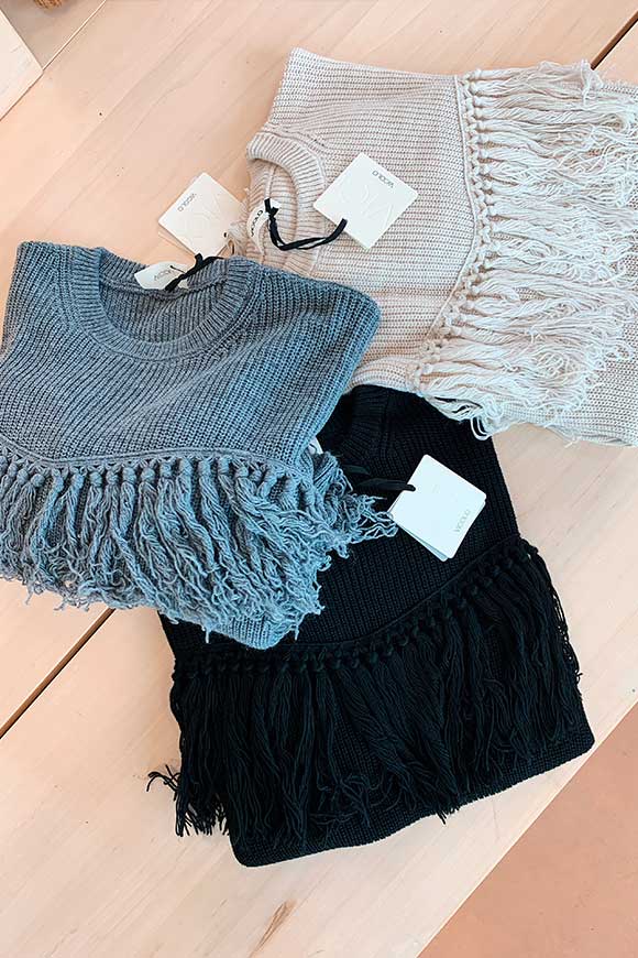 Vicolo - Gray fringed sweater